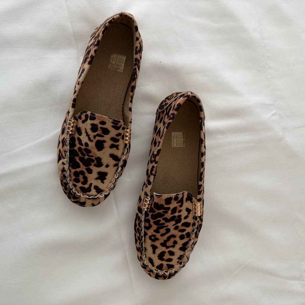 Leopard Print Moccasin Loafers NWOT Size 8